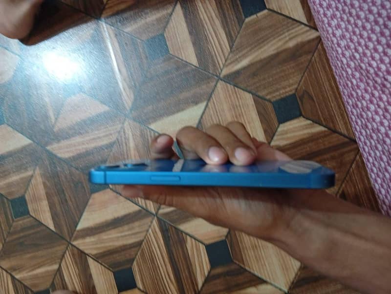 Apple iPhone 13jv 2
