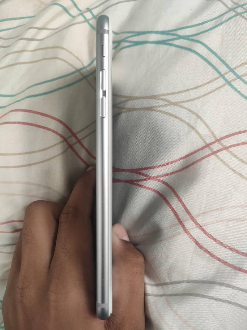Apple iPhone 6S Plus 1