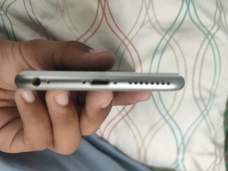 Apple iPhone 6S Plus 3