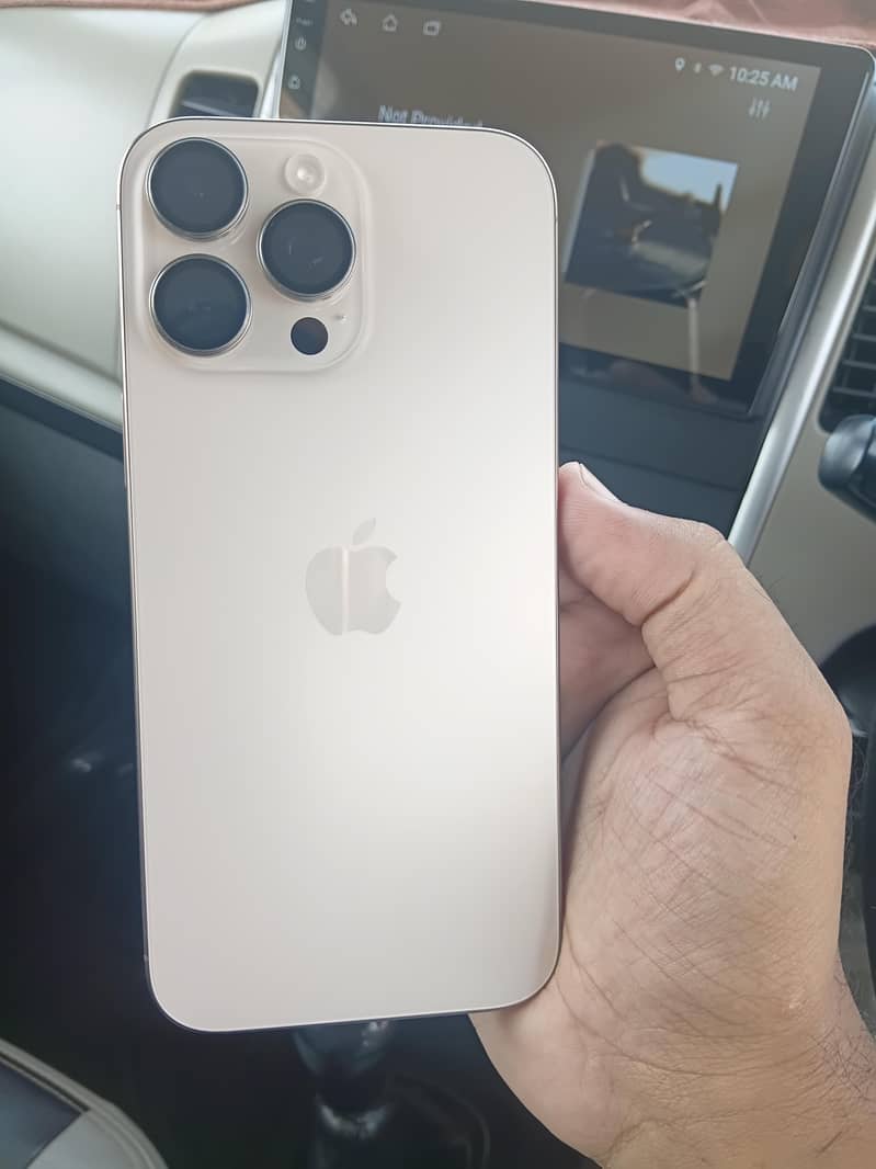 Apple iPhone 16 Pro Max 2