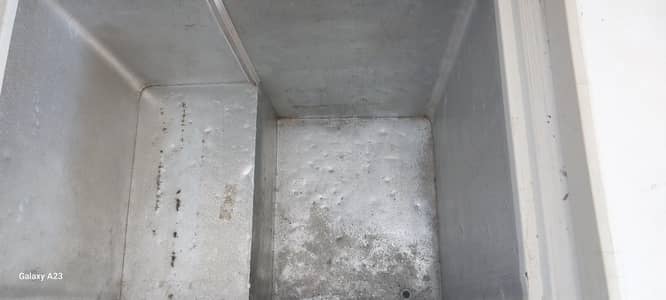 I am selling my  waves freezer
