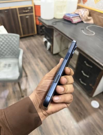 Apple iPhone 17 Pro Max PTA
