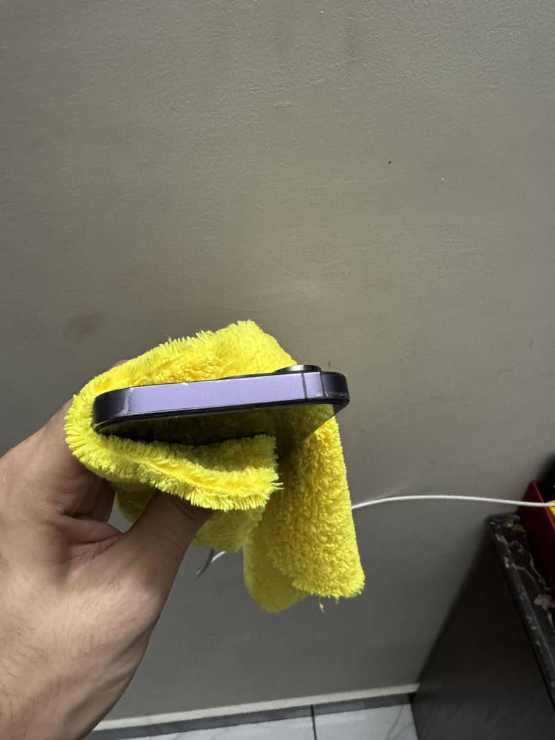 Apple iPhone 14 Pro 4