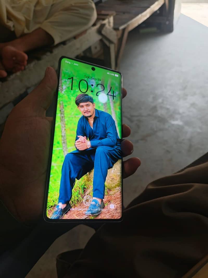 Tecno CAMON 40 Pro 1