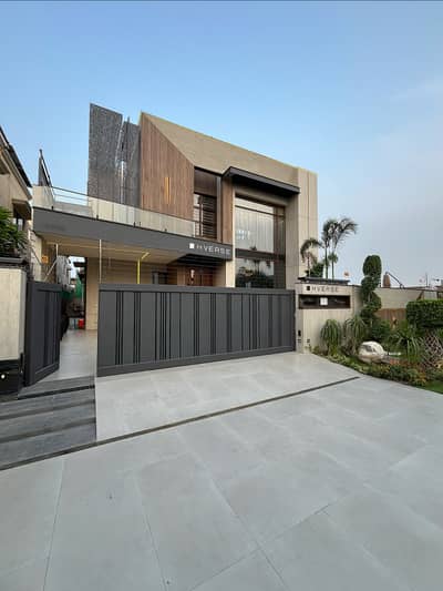 Beautifully Furnished 1-Kanal Luxury House Brand New & Ready To Move In