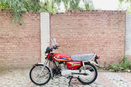 Honda CG125  2019Model total genuine 18000km use  best for2020 2021