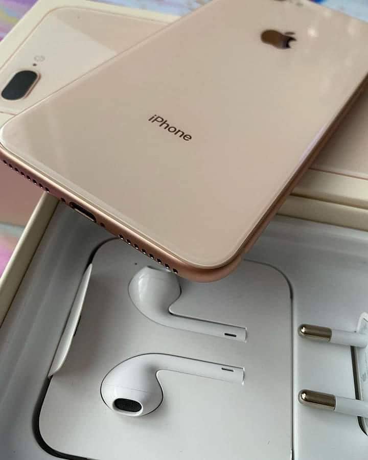 Apple iPhone 8 Plus 1