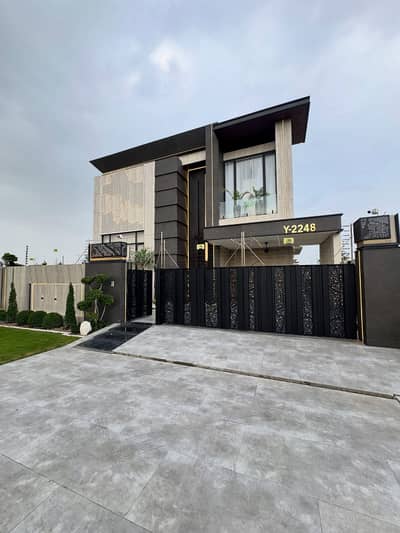 1-Kanal Architectural Masterpiece | Modern Design | Grand Double Height Entrance Lobby