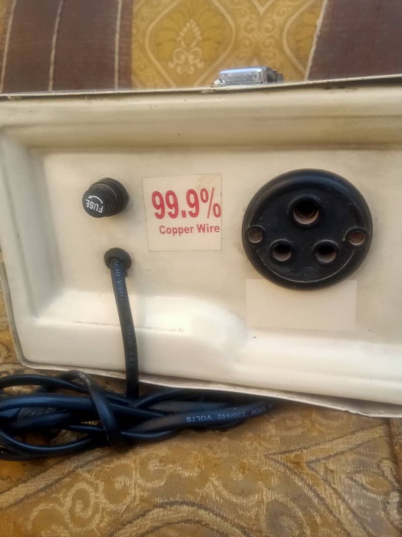 Dawlance Automatic Voltage Stabilizer 3000W. 5