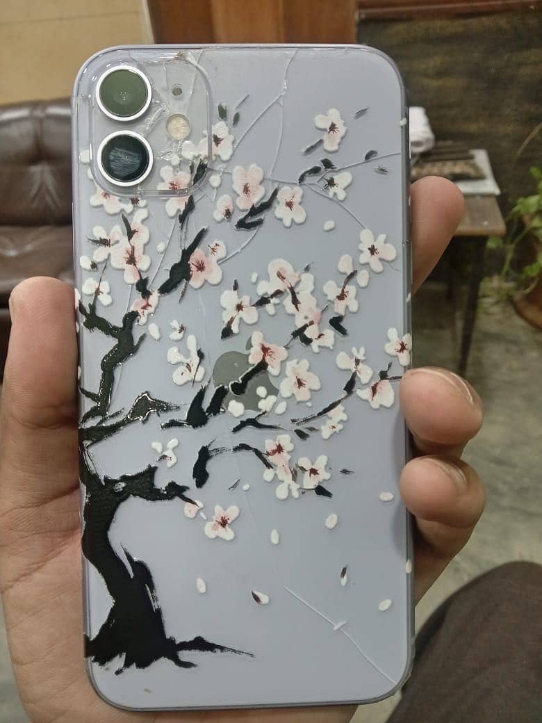 Apple iPhone 11 4