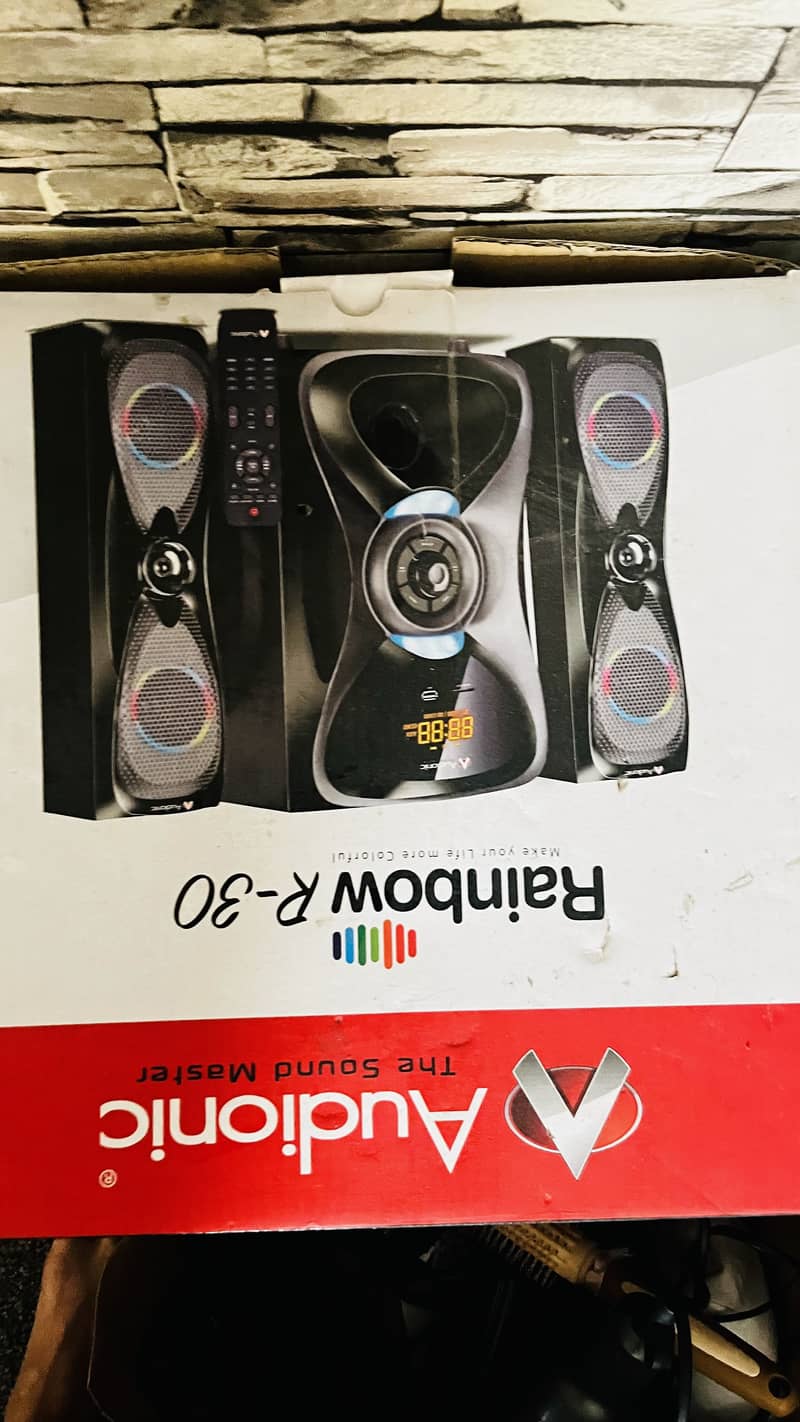 AUDIONIC RAINBOW R-30 3