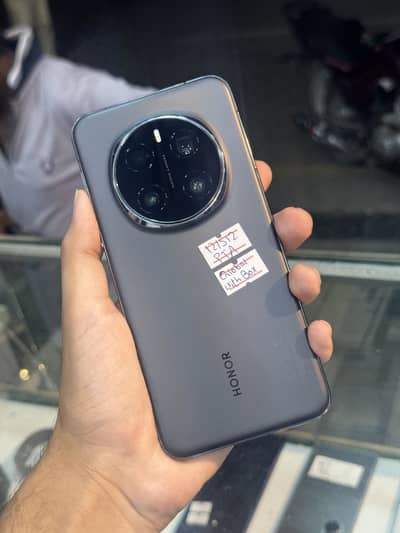 Honor Magic 7 pro 12/512 official pta aproved fone with box only