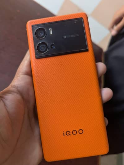 Vivo iQOO 9 Pro