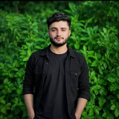 Job ki need h agr kisi ke pass available hain to kindly contact kre
