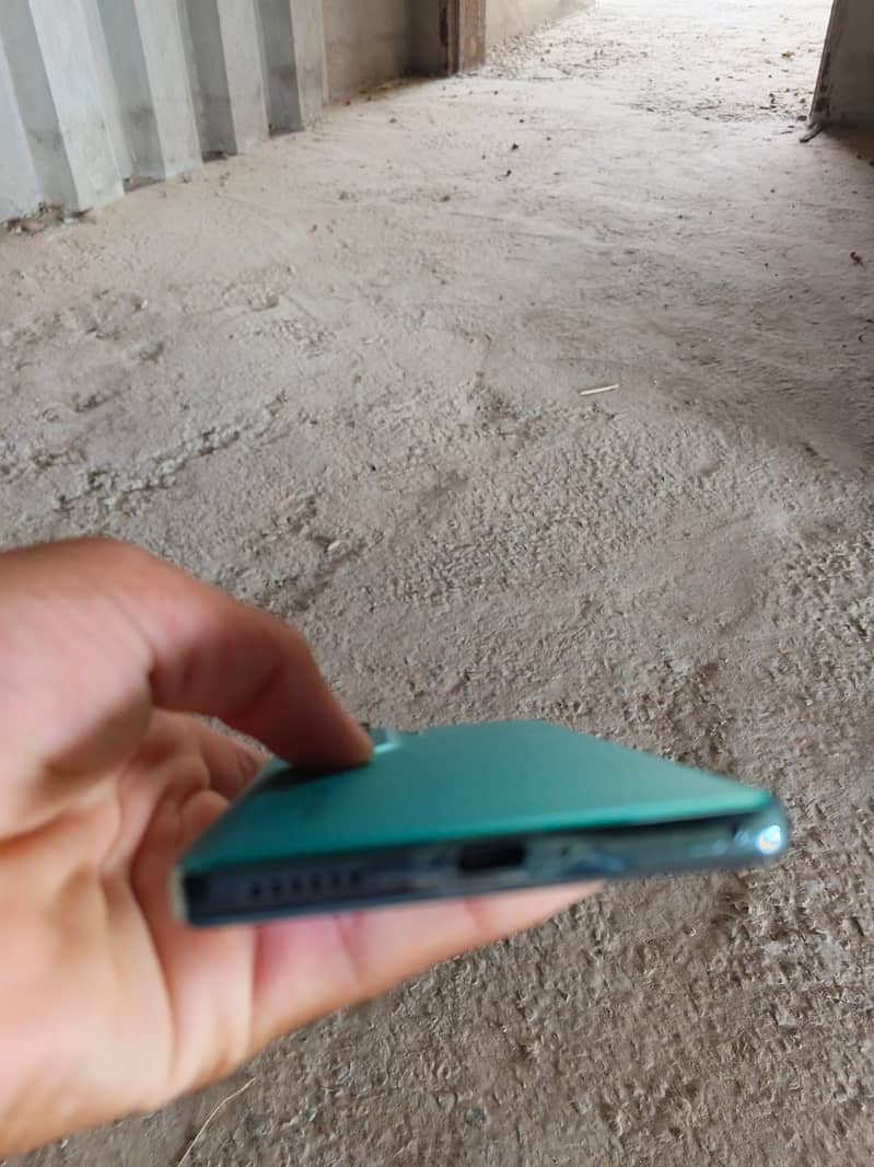 Tecno CAMON 40 4