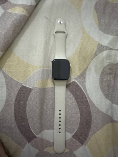 Apple watch series 9 45mm starlight brand new condition sctrachless