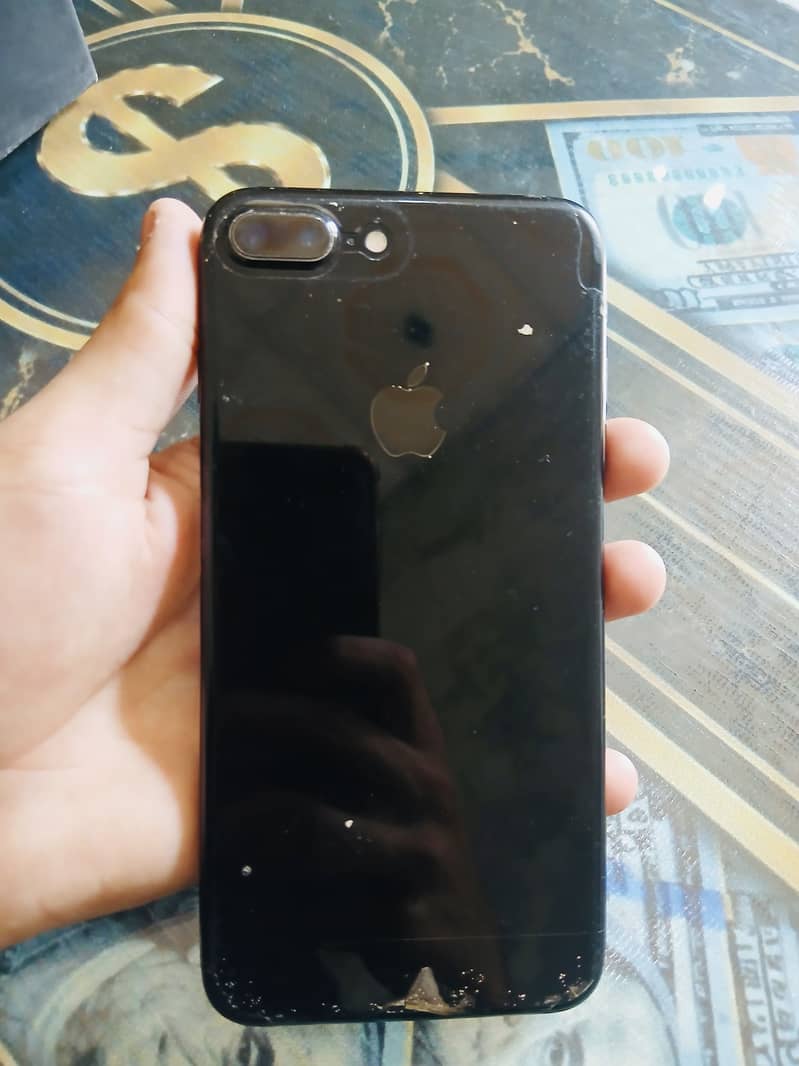 Apple iPhone 7 Plus 1