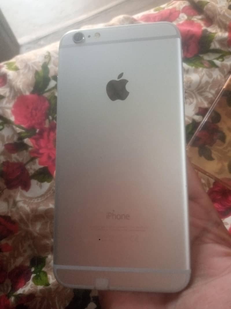 Apple iPhone 6 Plus 0