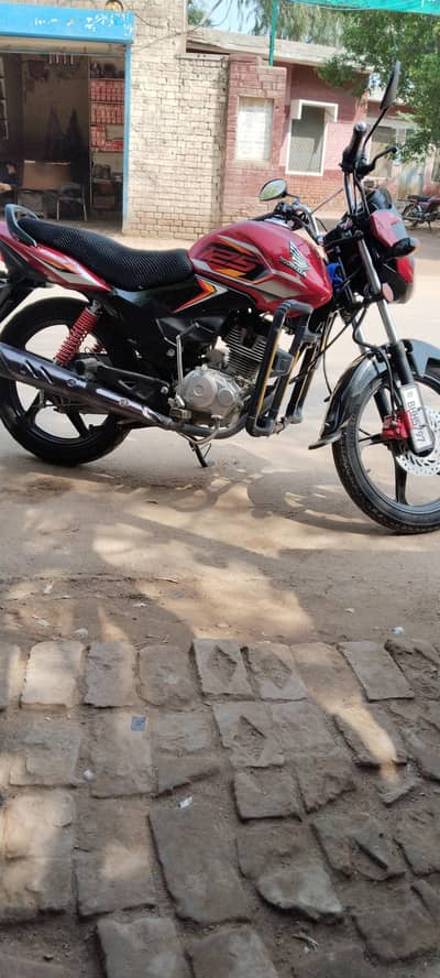 Honda cb125f 2025