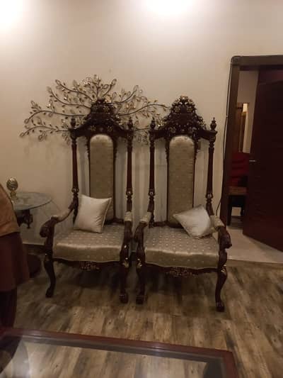 Executive Chairs with Table – Premium Quality