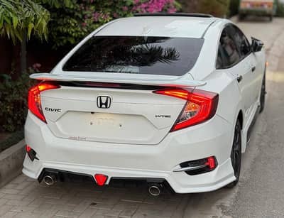 Honda Civic Oriel ug 2017 total genuine 1 piece civic x loaded urgent