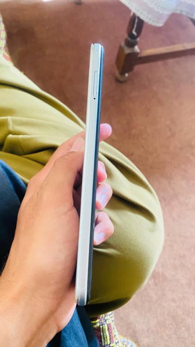 Infinix Hot 12
