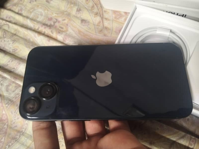 Apple iPhone 13 2