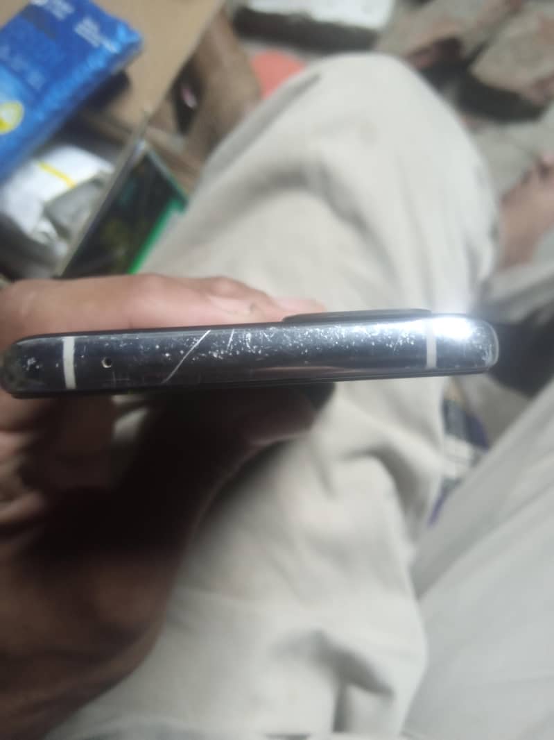 One Plus 9 Pro 6
