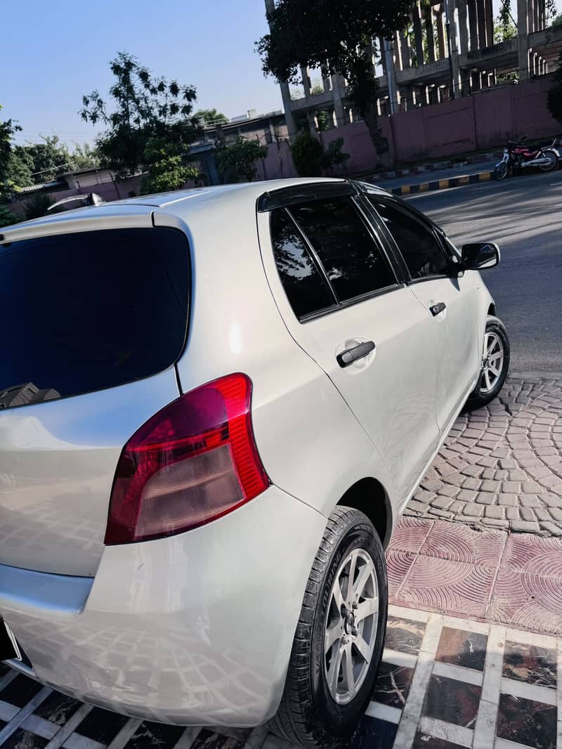 Vitz 2006/2012 1