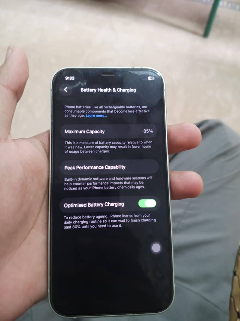 Apple iPhone 12 1