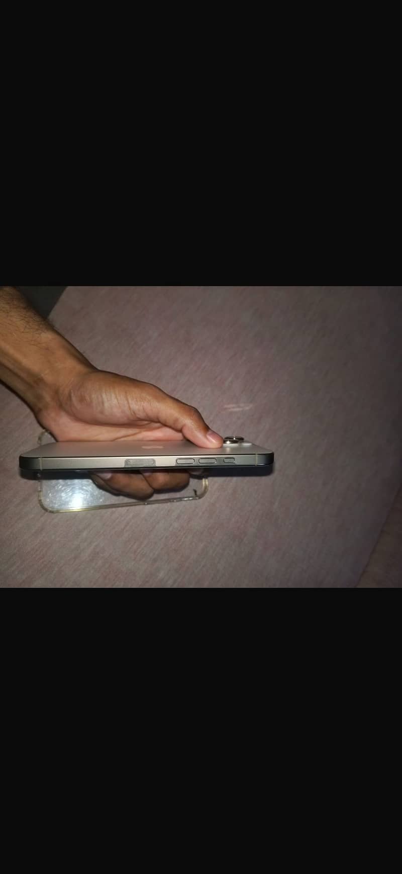 Apple iPhone 16 Pro Max 2