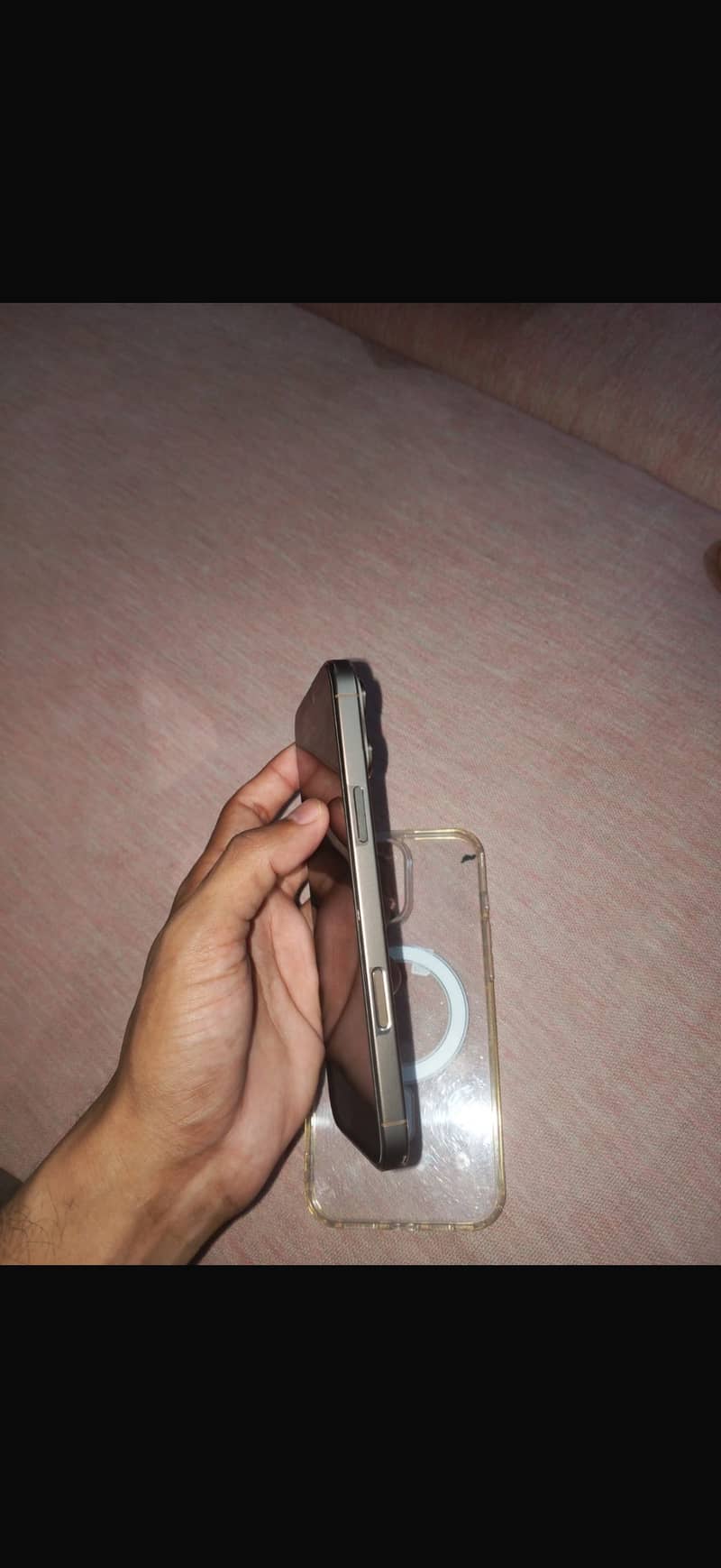 Apple iPhone 16 Pro Max 4