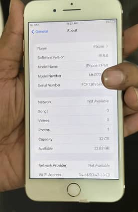 Apple iPhone 7 Plus 3