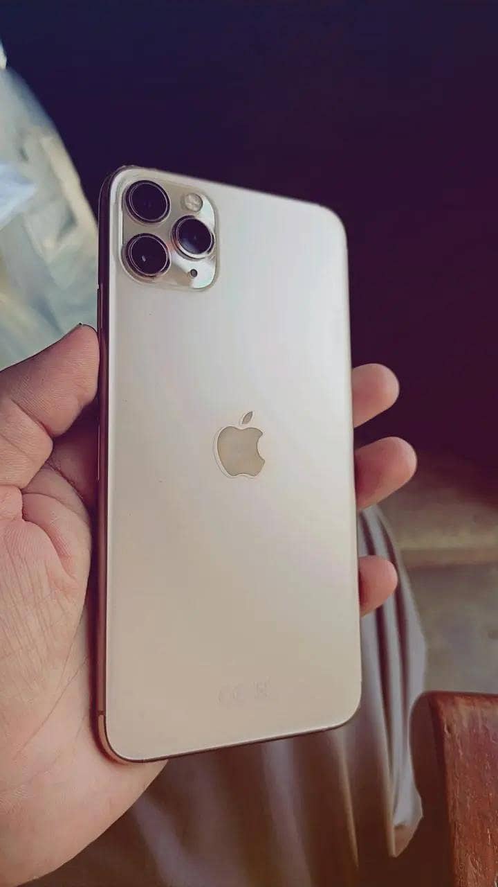 Apple iPhone 11 Pro Max 0