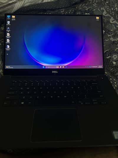 Dell Precession 5540 4GB Graphics Card 4K display 16 256 storage