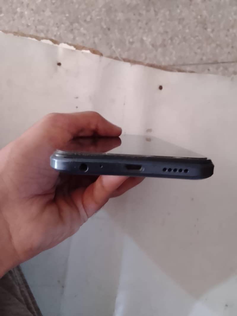 Tecno Spark 8C 2