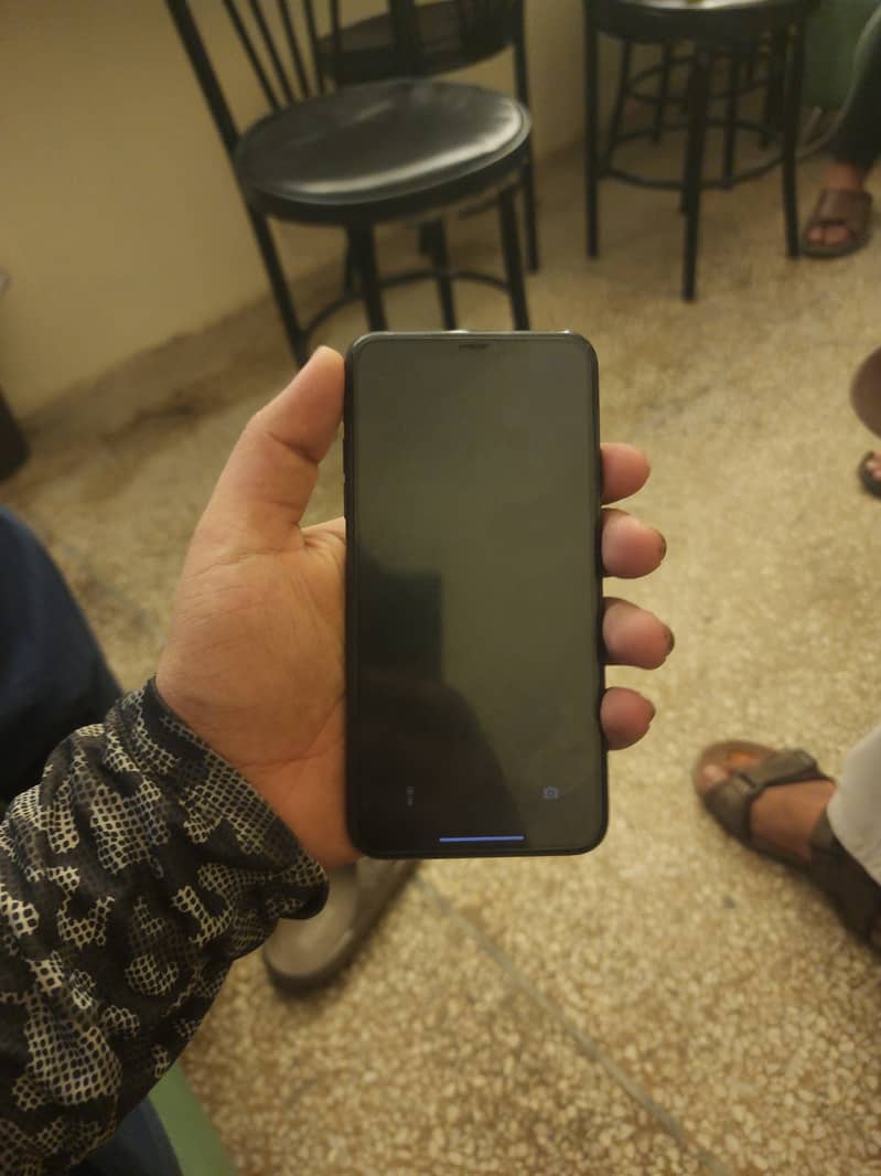 Apple iPhone 11 Pro Max 1