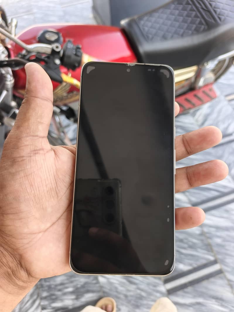 Google Pixel 8 Pro 2