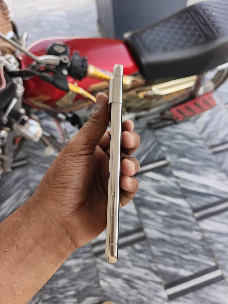 Google Pixel 8 Pro 4