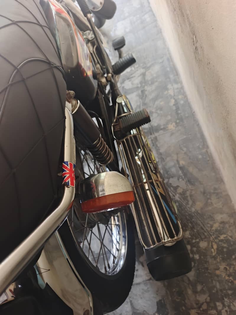 2022 model 125. . . 5