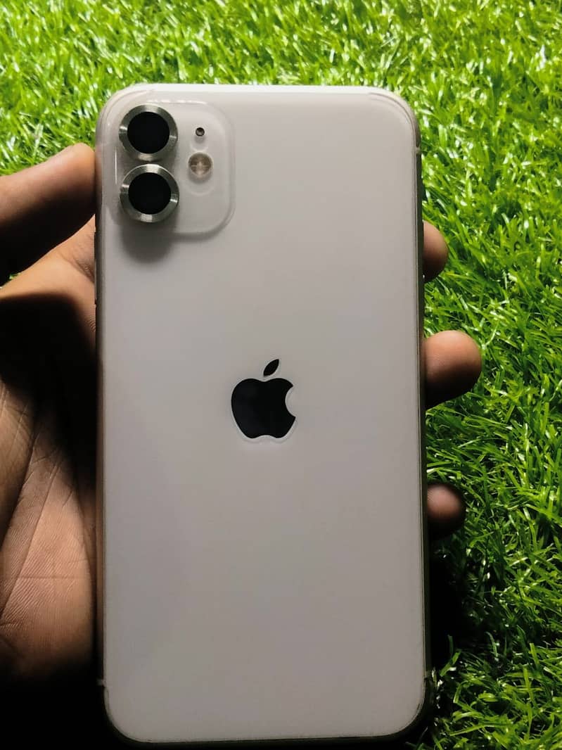 Apple iPhone 11 0