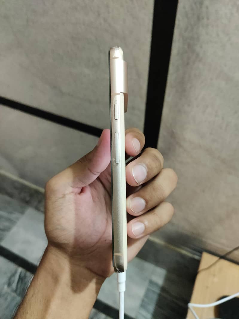 Google Pixel 8 1
