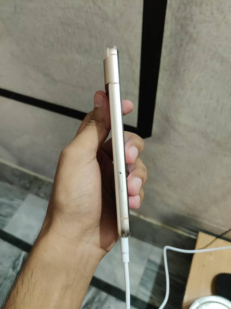 Google Pixel 8 3