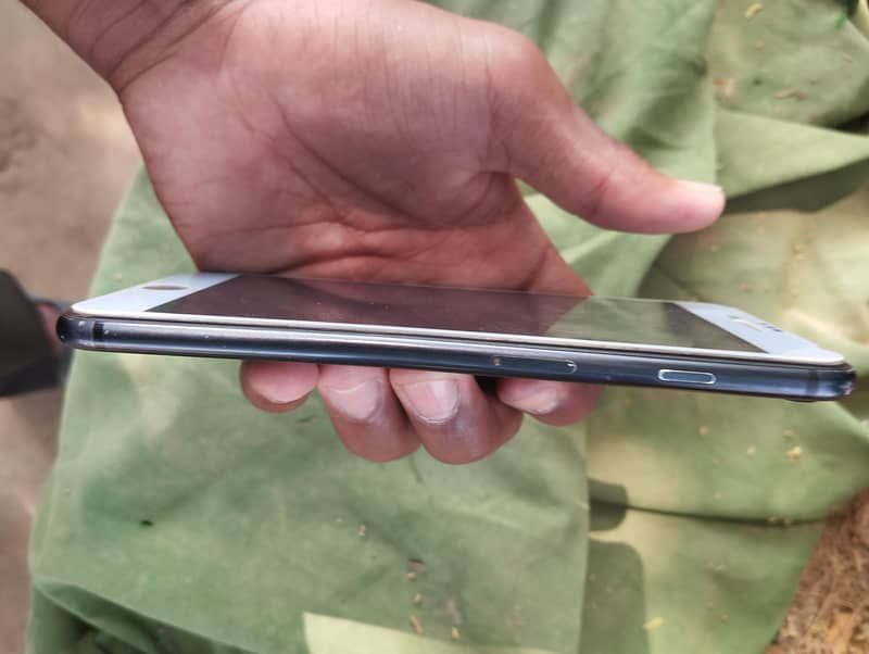 Apple iPhone 7 Plus 4