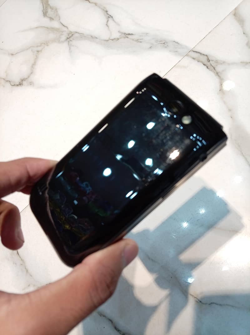 Nokia 2720 Flip 5