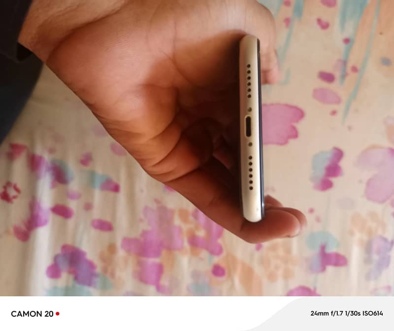 Apple iPhone 11 2
