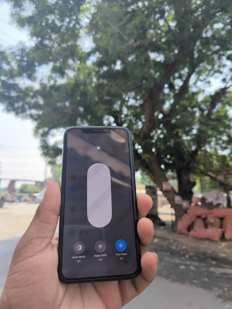 Apple iPhone 11 Pro 1