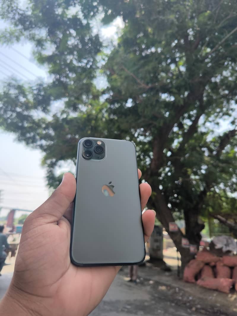 Apple iPhone 11 Pro 3