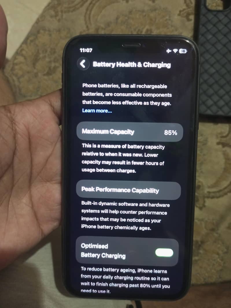 Apple iPhone 11 3