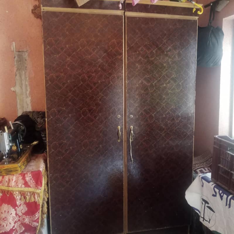 hingar almari 0